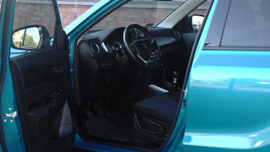 SUZUKI Vitara -