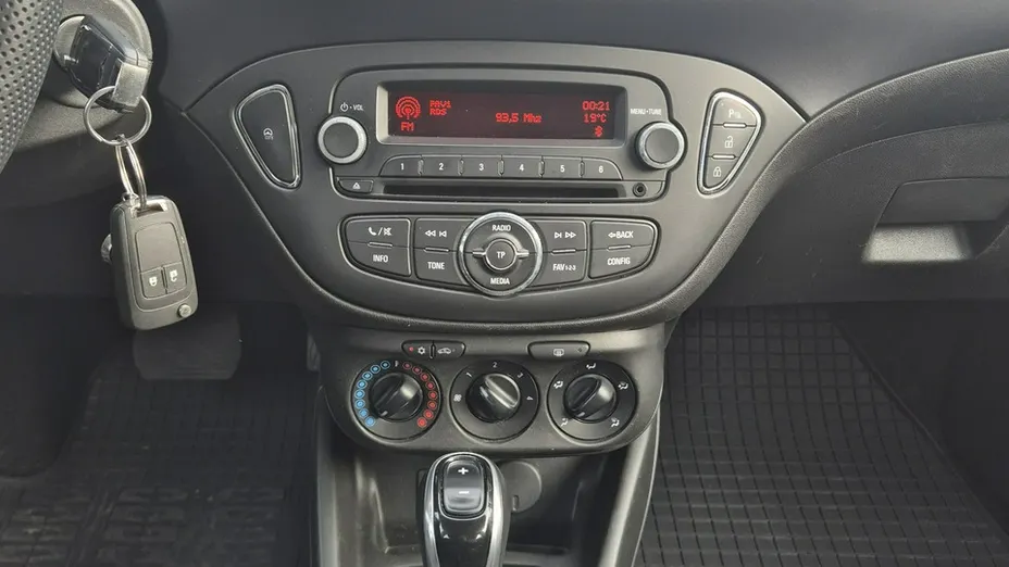 OPEL Corsa -