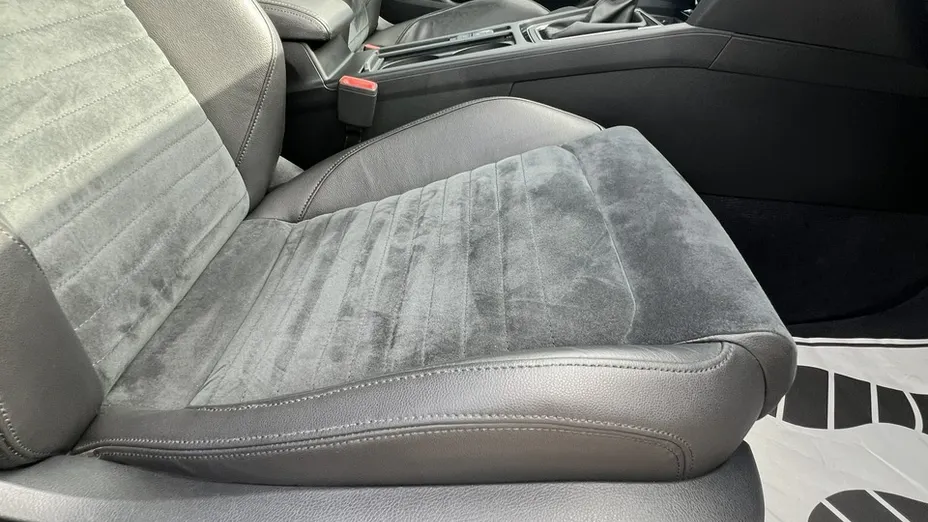 VOLKSWAGEN Passat -
