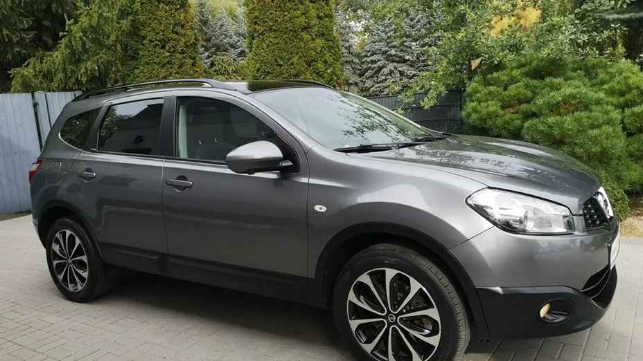 NISSAN Qashqai+2 -