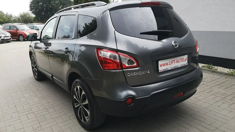 NISSAN Qashqai+2 -
