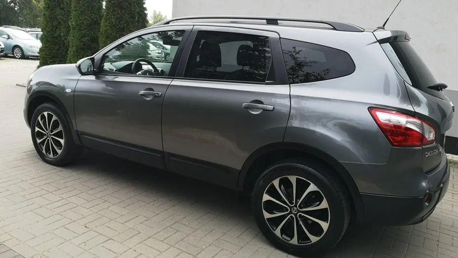 NISSAN Qashqai+2 -