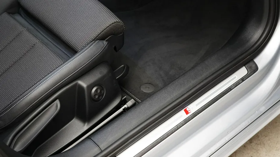 AUDI A4 Avant -