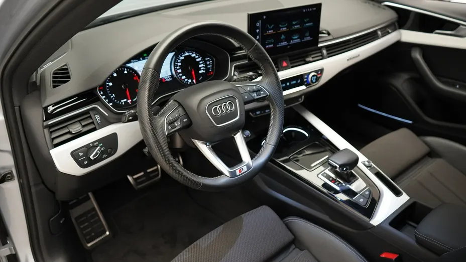 AUDI A4 Avant -
