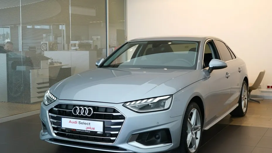 AUDI A4 -