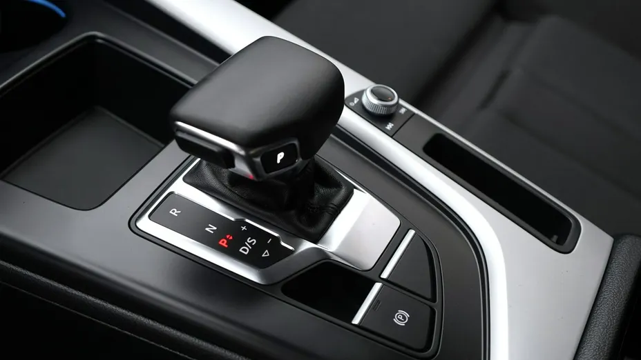 AUDI A4 -