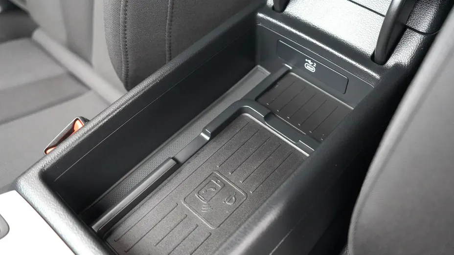 AUDI A4 -