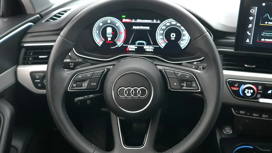 AUDI A4 -