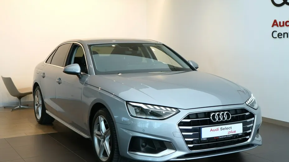 AUDI A4 -