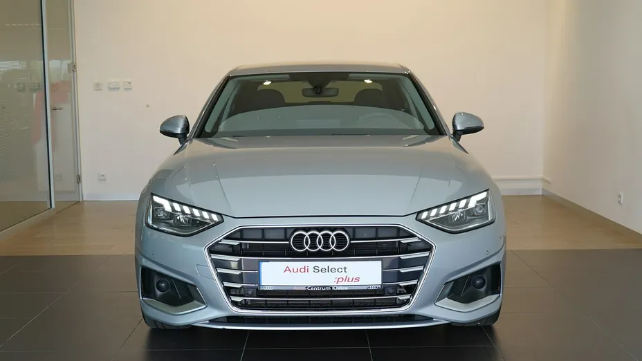 AUDI A4 -