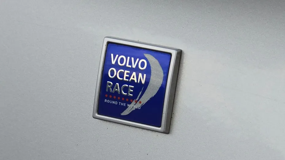 VOLVO XC60 -