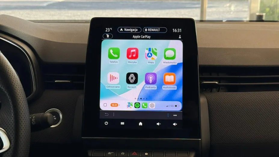 RENAULT Clio -