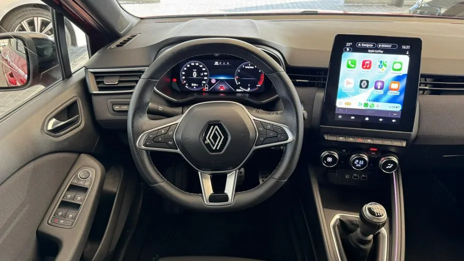 RENAULT Clio -