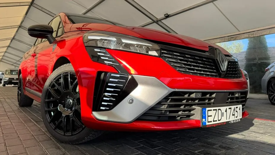 RENAULT Clio -