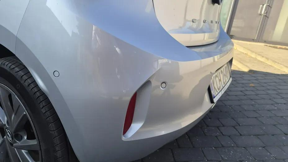 OPEL Corsa -