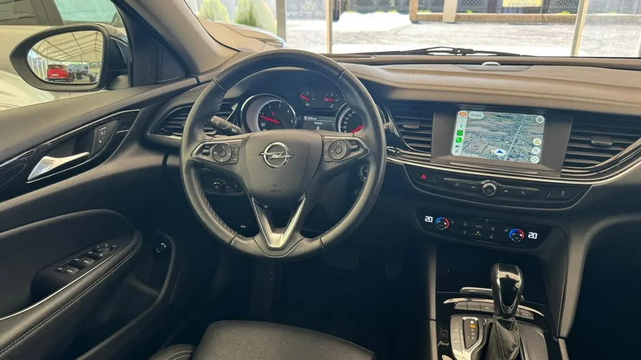 OPEL Insignia -