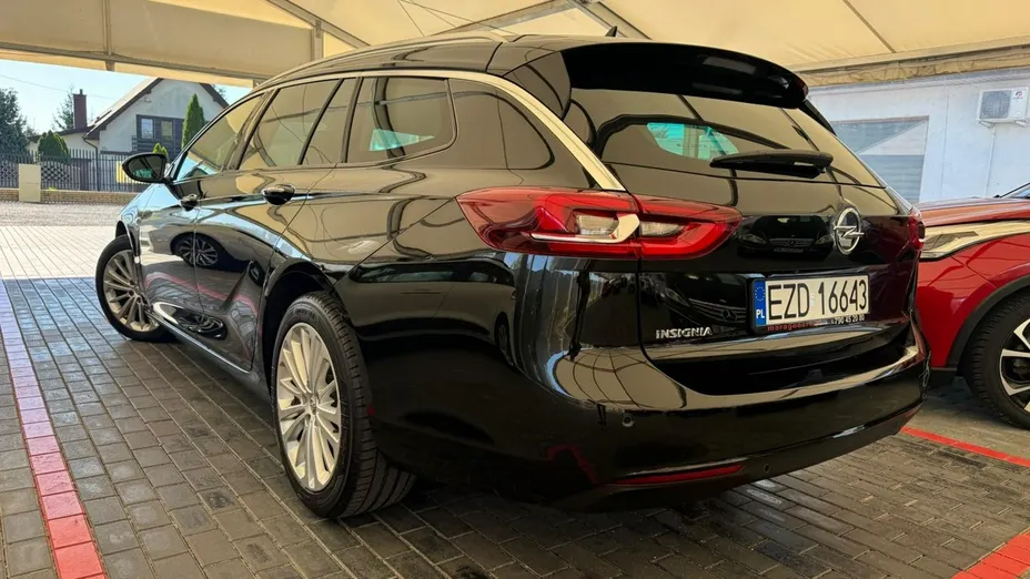 OPEL Insignia -