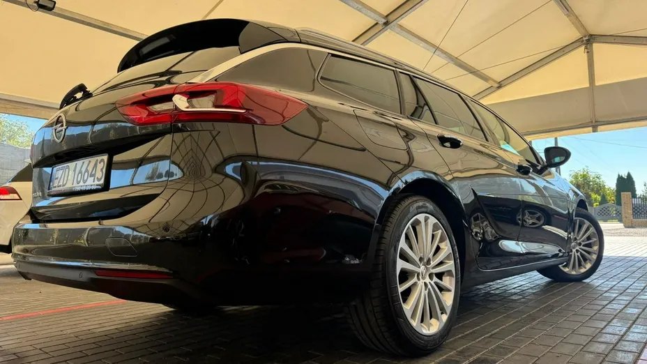 OPEL Insignia -