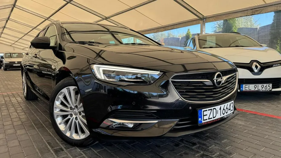 OPEL Insignia -