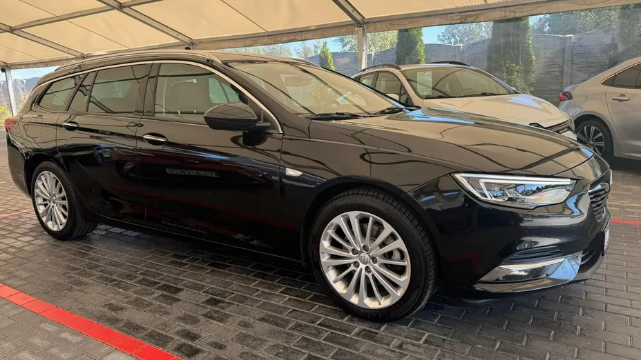 OPEL Insignia -