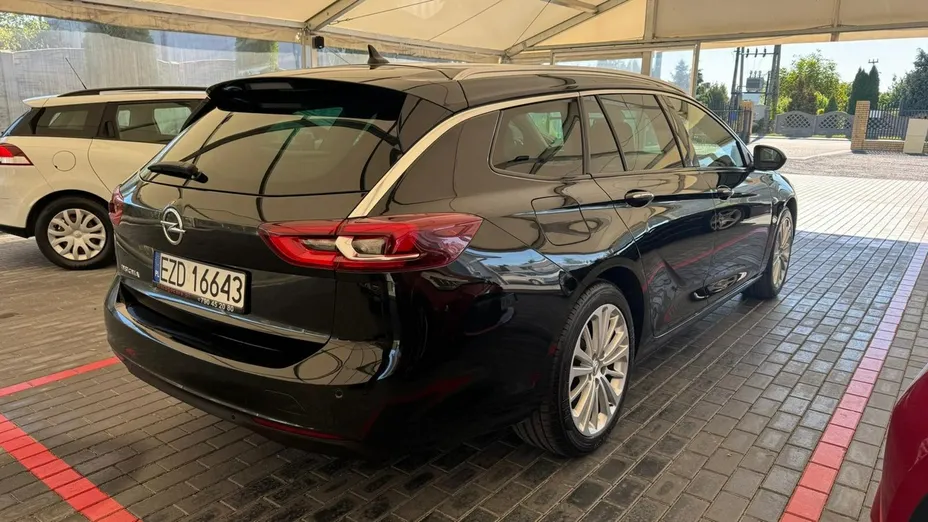 OPEL Insignia -