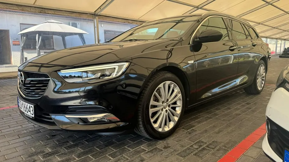 OPEL Insignia -