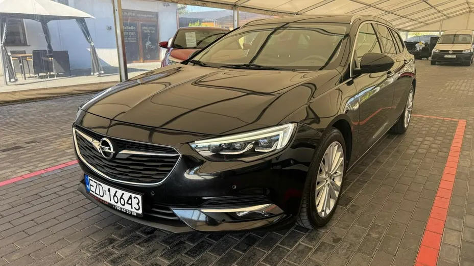 OPEL Insignia -