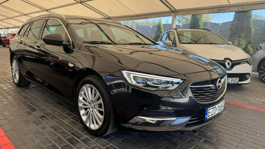 OPEL Insignia -