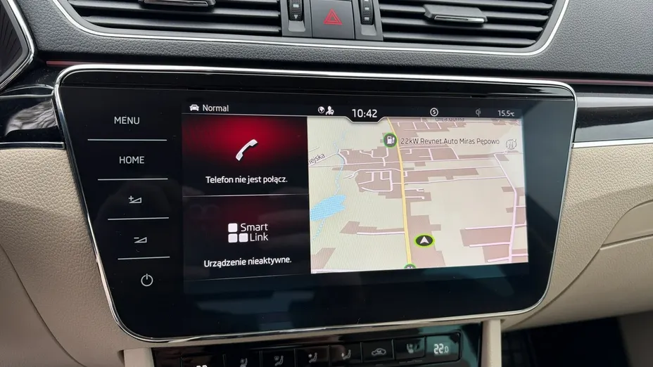 SKODA Superb -