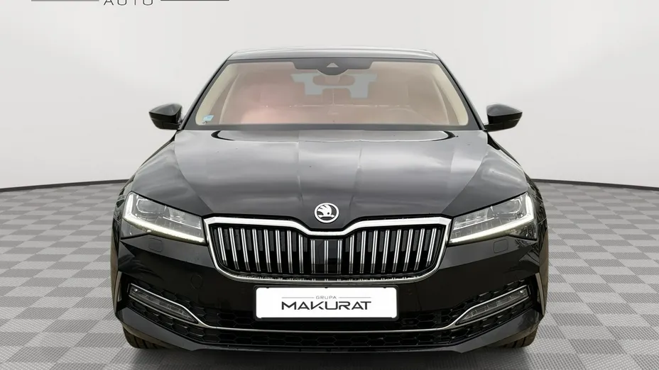 SKODA Superb -