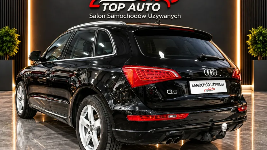 AUDI Q5 -