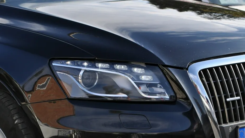 AUDI Q5 -