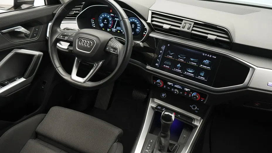 AUDI Q3 Sportback -
