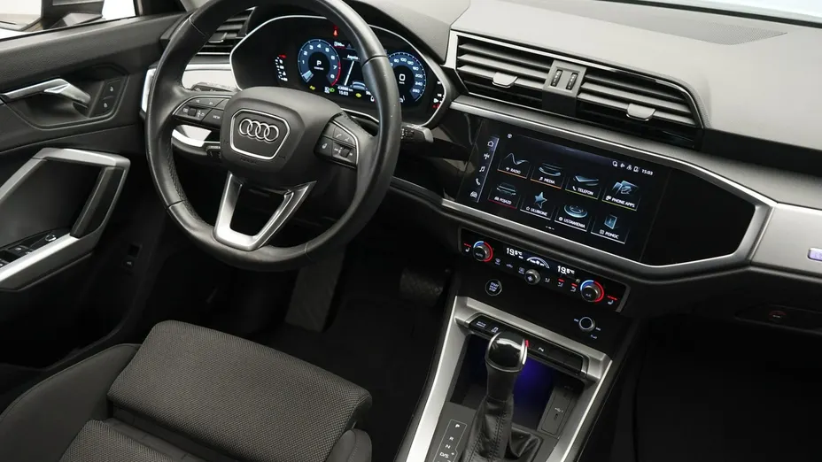 AUDI Q3 Sportback -