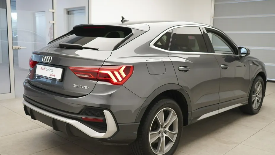 AUDI Q3 Sportback -