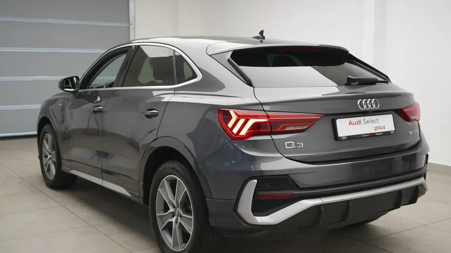 AUDI Q3 Sportback -