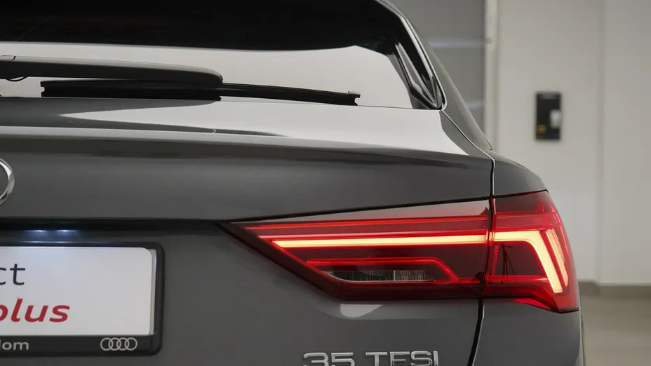 AUDI Q3 Sportback -