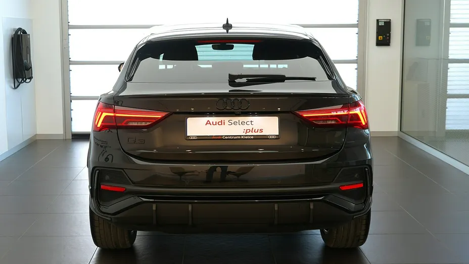 AUDI Q3 Sportback -