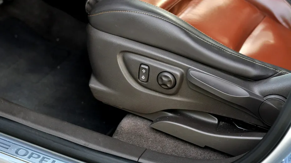 OPEL Mokka -