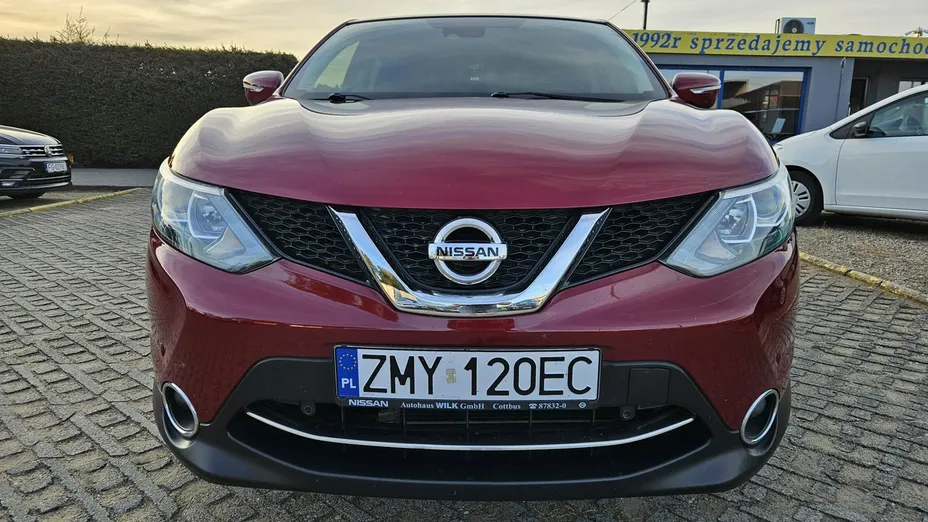 NISSAN Qashqai -