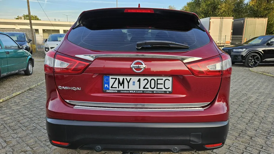 NISSAN Qashqai -
