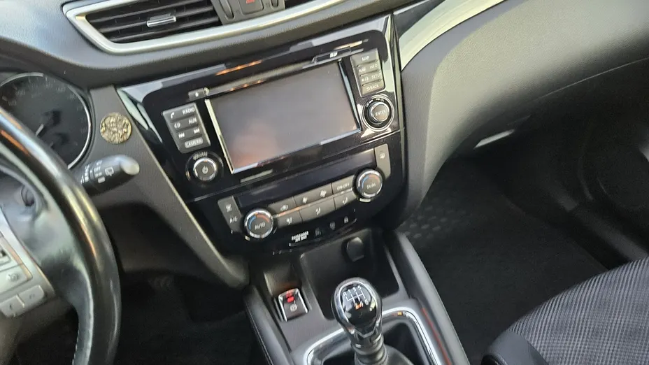 NISSAN Qashqai -