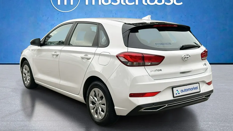 HYUNDAI i30 -
