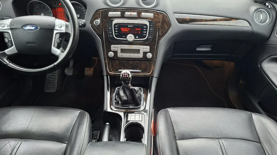 FORD Mondeo -