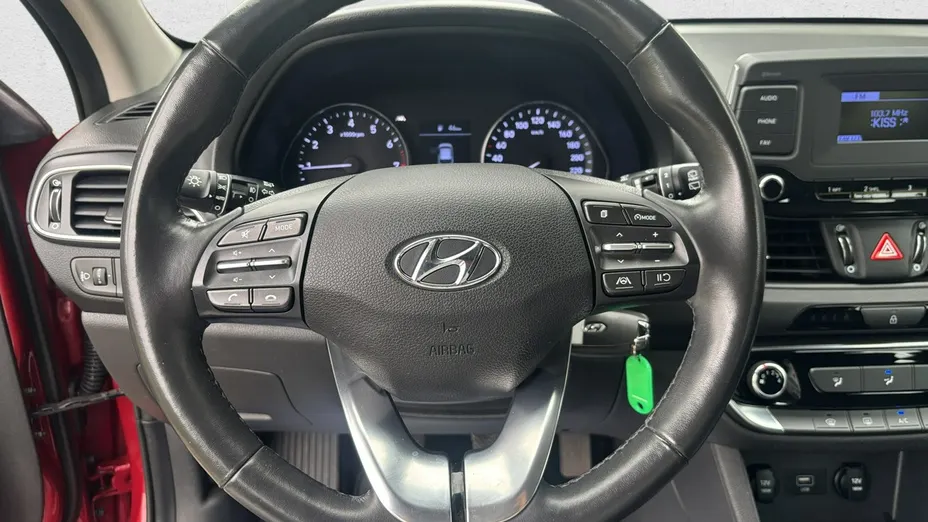 HYUNDAI i30 -