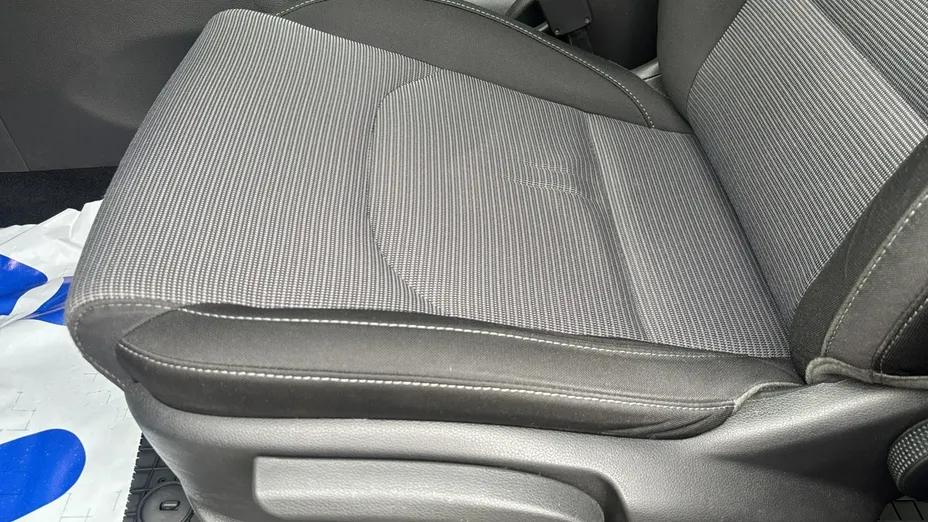 HYUNDAI i30 -