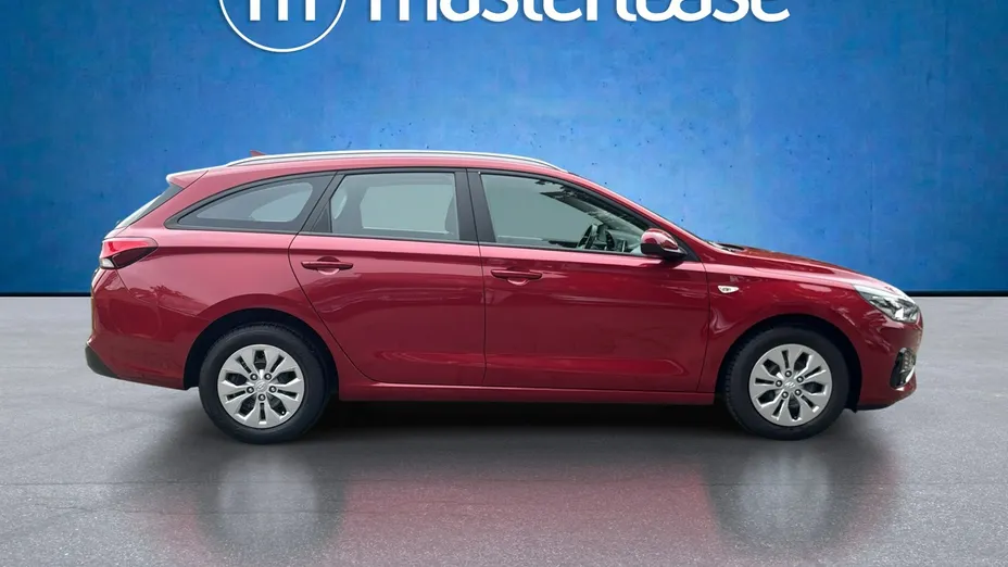 HYUNDAI i30 -