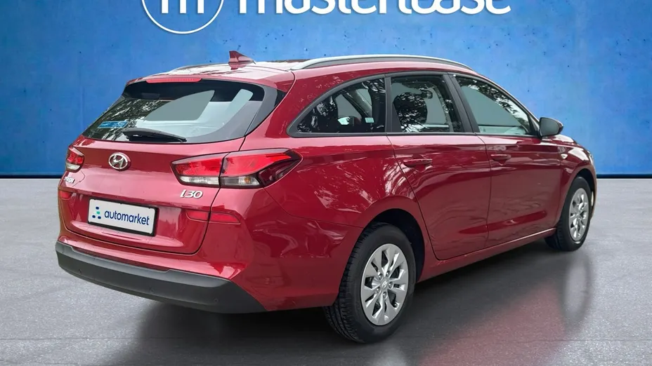 HYUNDAI i30 -