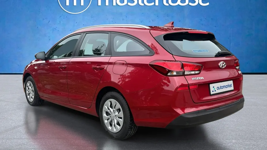 HYUNDAI i30 -