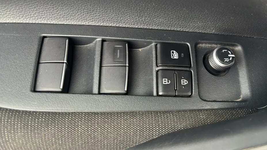 TOYOTA Corolla -